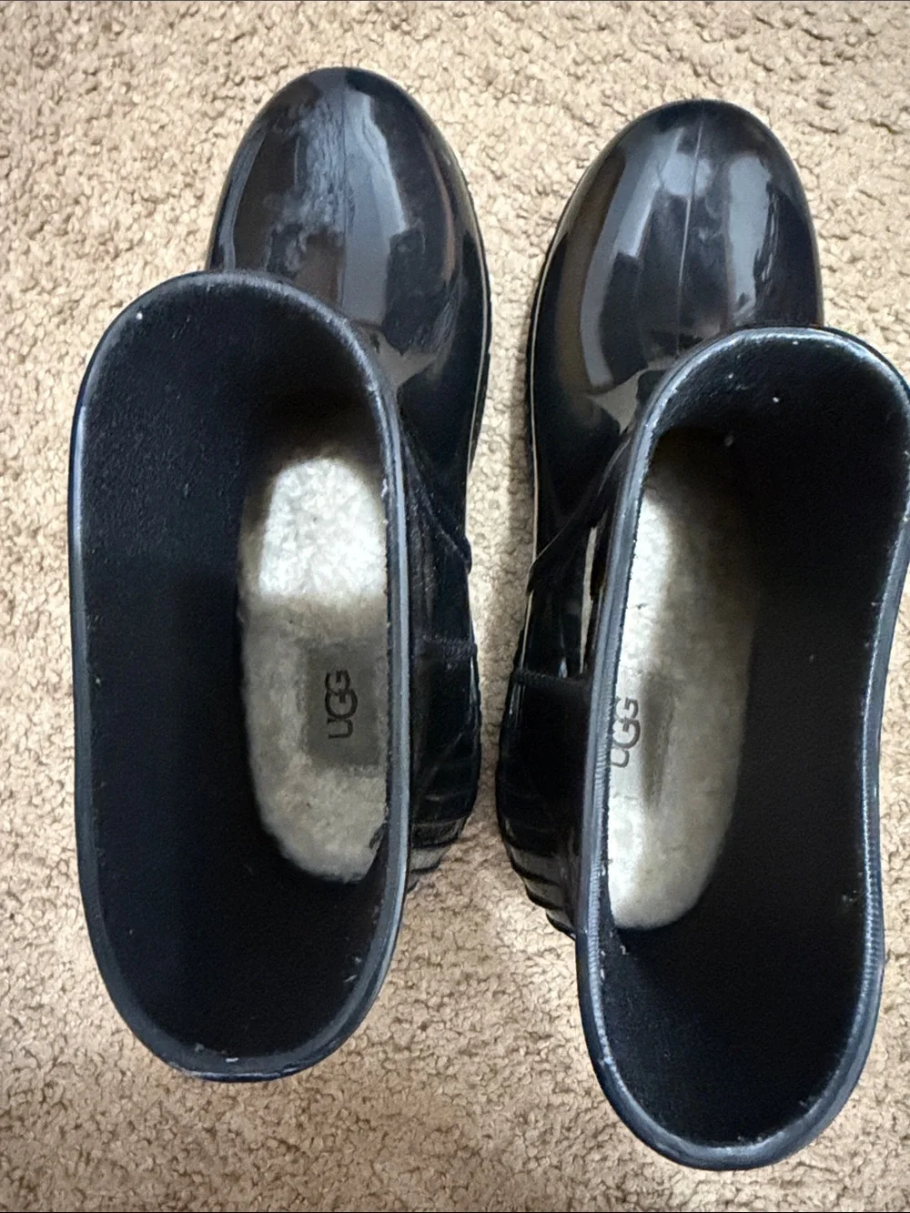 UGG Women's Black Glossy Short Rain Boots